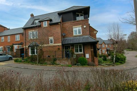 4 bedroom semi-detached house for sale - Bletchley, Bletchley MK2
