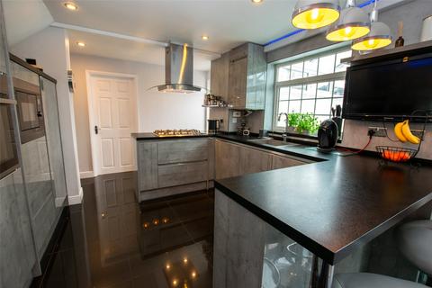61 Calder Vale, Bletchley, Milton Keynes, MK3 7PL