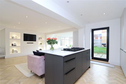 3 bedroom semi-detached house for sale, Wymondham, Monkston, Milton Keynes, Buckinghamshire, MK10