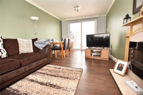 2 bedroom semi-detached house for sale - Brooklands Lane, Seacroft, Leeds