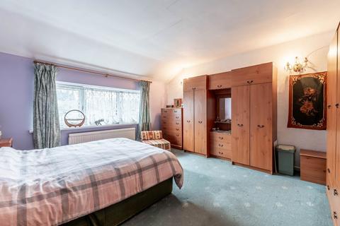 24 Ashlea Close, Garforth, Leeds, LS25 1JX