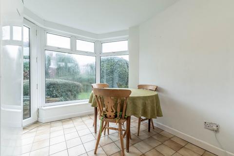 24 Ashlea Close, Garforth, Leeds, LS25 1JX