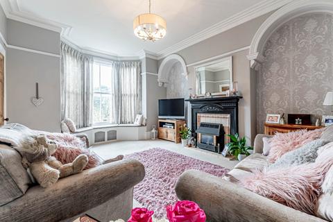 15 Vesper Road, Leeds, LS5 3NU