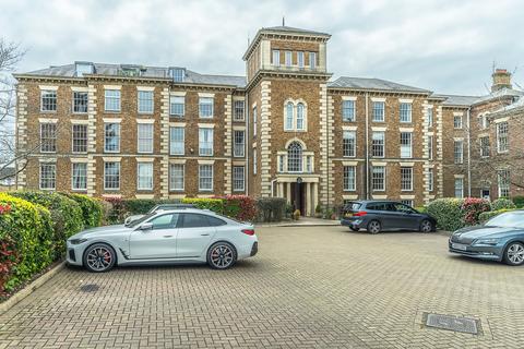2 bedroom apartment for sale - Royal Drive, London N11