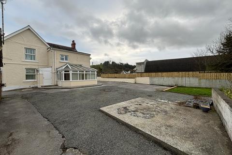 5 bedroom detached house for sale, Llanybydder, SA40