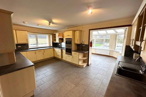 5 bedroom detached house for sale, Llanybydder, SA40