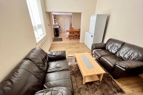 1 bedroom in a house share to rent - Elmwood Street, Sunderland, SR2