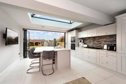 40 Brampton Road, Bexleyheath, DA7 4HD
