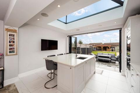 40 Brampton Road, Bexleyheath, DA7 4HD