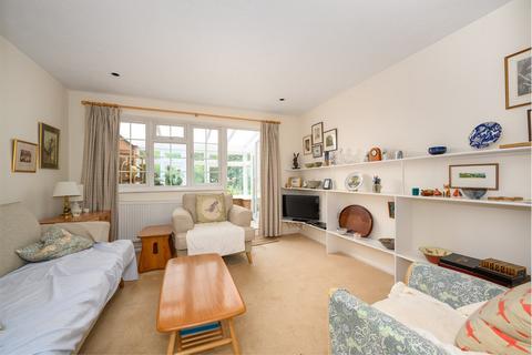 2 bedroom end of terrace house for sale - Finnart Close, Weybridge, KT13