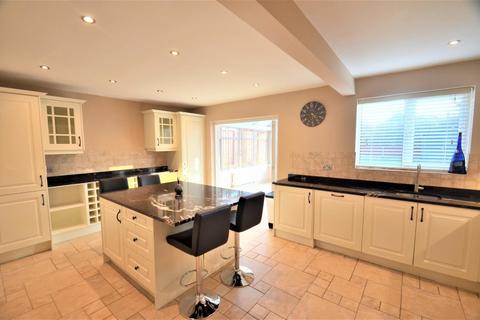 3 bedroom detached house for sale - Finney Drive, Wilmslow