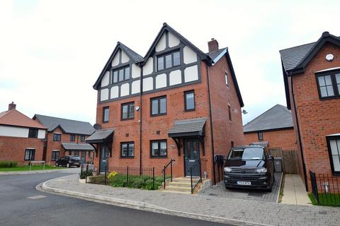 3 bedroom townhouse for sale, Mottram Avenue, Handforth