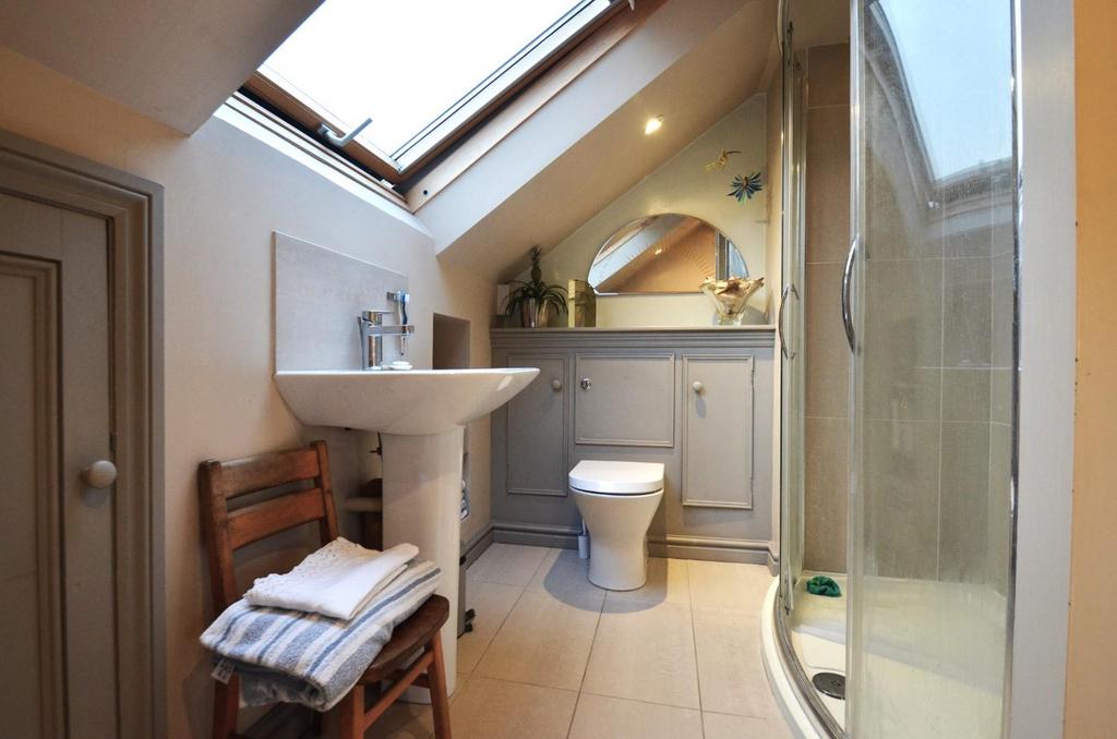 Altrincham Road - Ensuite 1.JPG