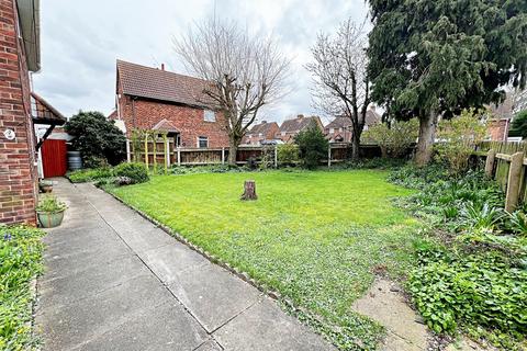 2 Mount Pleasant, Waltham, Grimsby, DN37 0LZ