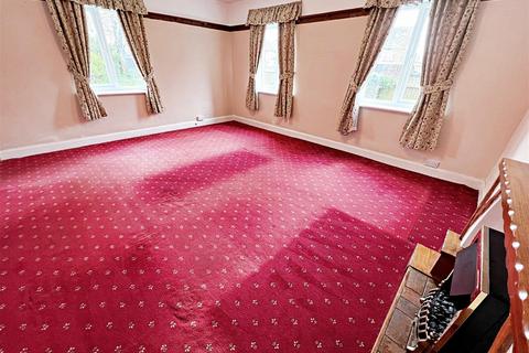 2 Mount Pleasant, Waltham, Grimsby, DN37 0LZ