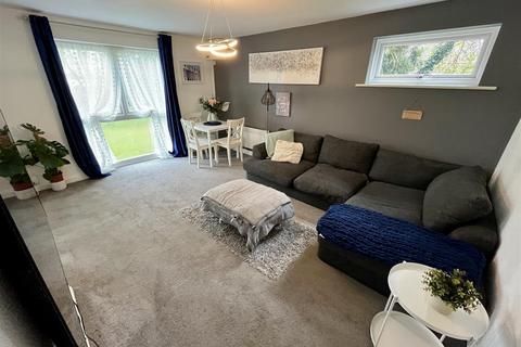 58, Arkley Court Arkley Road, Hemel Hempstead, HP2 7JT