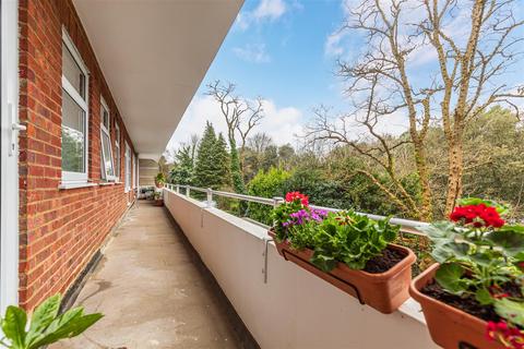 3 bedroom apartment for sale, West Cliff Road, Bournemouth BH2