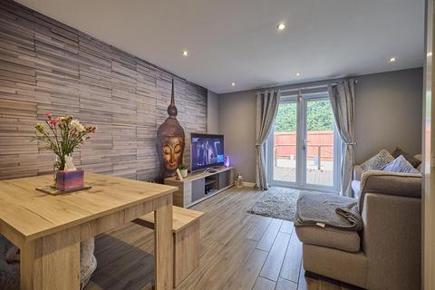53 Slate Drive, Burbage, Hinckley, LE10 2QP