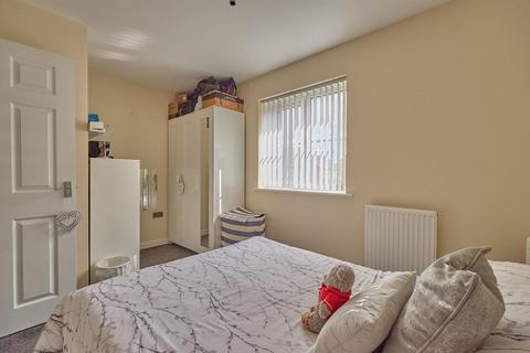 53 Slate Drive, Burbage, Hinckley, LE10 2QP