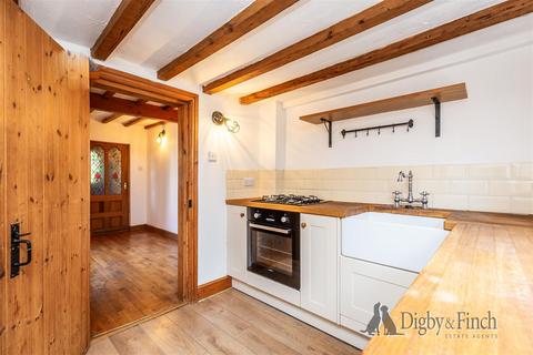 70 Bingham Road, Radcliffe On Trent, Nottingham, NG12 2FU