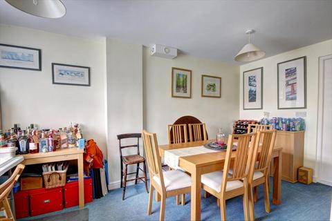 2 Aspen Close, Evesham, WR11 1YY