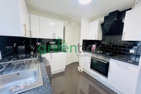 19 Almond Road, London, N17 0PJ