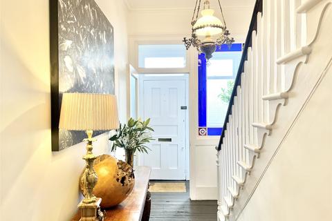 625 Durham Road, Gateshead, NE9 5HA