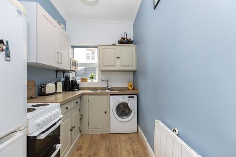 1 bedroom flat to rent, St. Johns Road, Bournemouth BH5