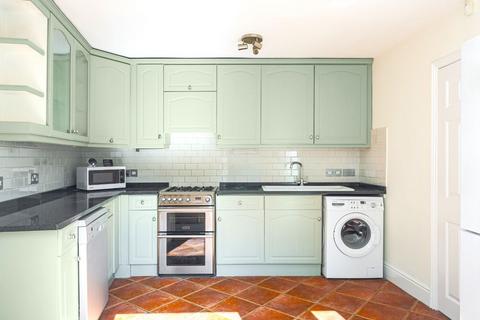 2 bedroom detached house for sale, Mayleigh Cottage, 2/3 double beds, off Twickenham Green
