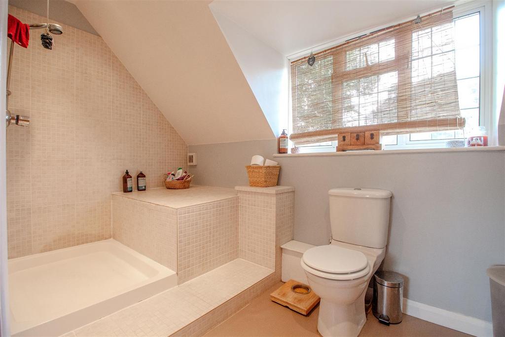Master Bedroom Ensuite