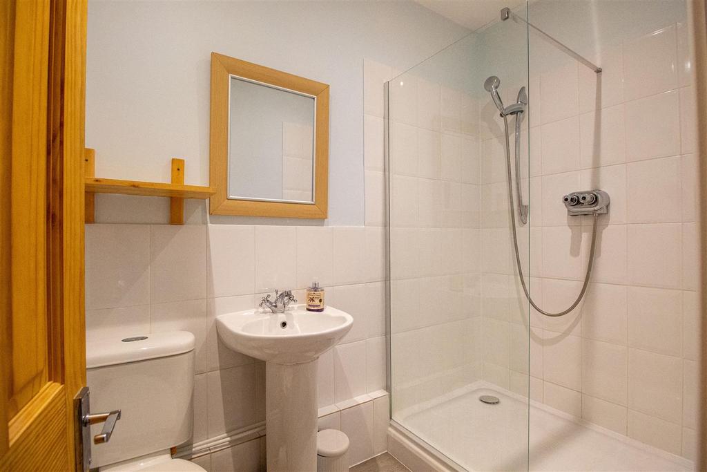 Annexe Shower Room