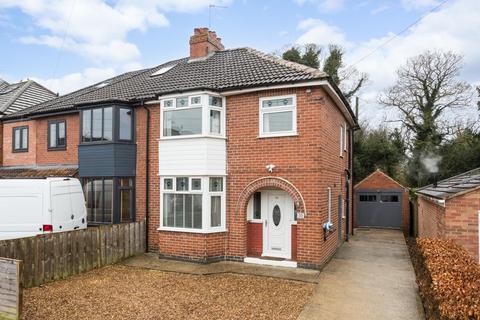 3 bedroom semi-detached house for sale, Maple Grove, York