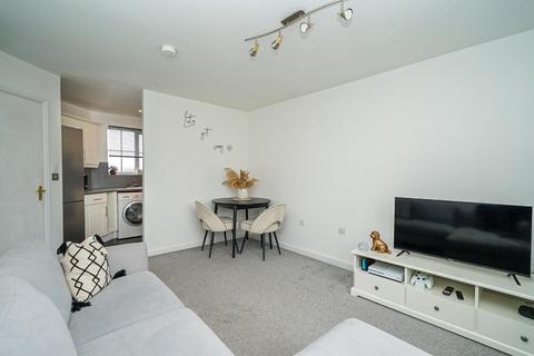 2 bedroom flat for sale - Goodman Drive, Leighton Buzzard