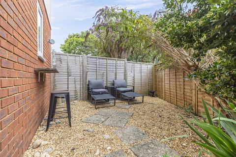 2 bedroom end of terrace house to rent, Douglas Mews, Bournemouth BH6