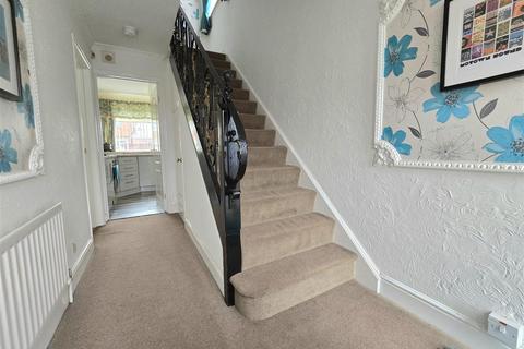 3 bedroom semi-detached house to rent - Picton Crescent, Thornaby, Stockton-On-Tees