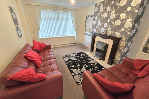 3 bedroom semi-detached house to rent - Picton Crescent, Thornaby, Stockton-On-Tees