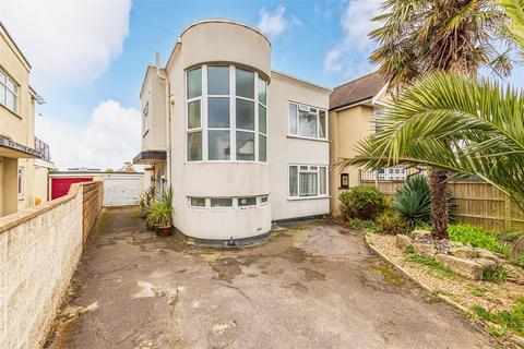 3 bedroom detached house for sale - Castle Lane West, Bournemouth BH9