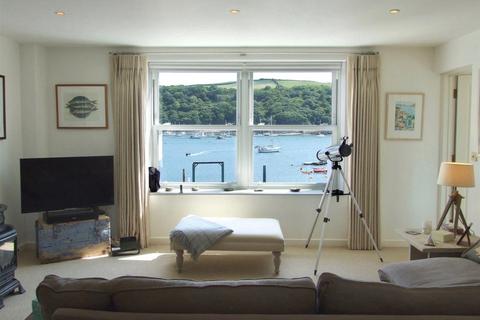 2 bedroom penthouse for sale, Bull Hill, Fowey