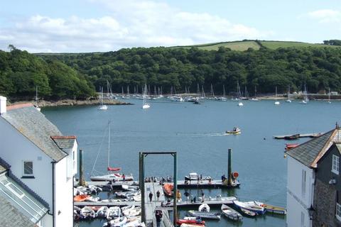 2 bedroom penthouse for sale, Bull Hill, Fowey