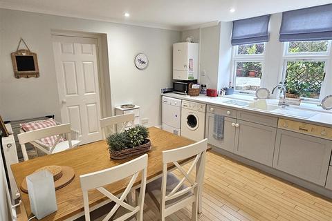 Flat 1, The Old School House Daglands Road, Fowey, PL23 1JL