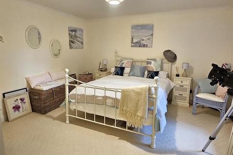 Flat 1, The Old School House Daglands Road, Fowey, PL23 1JL