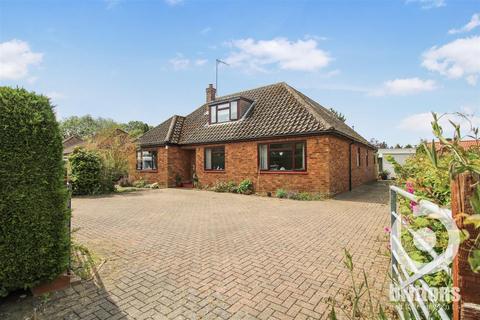 5 bedroom chalet for sale, The Avenue, Snettisham