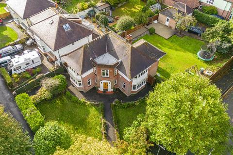 53 Leeson Road, Bournemouth, BH7 7AZ