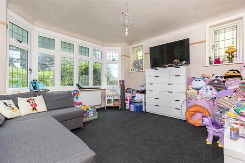 53 Leeson Road, Bournemouth, BH7 7AZ