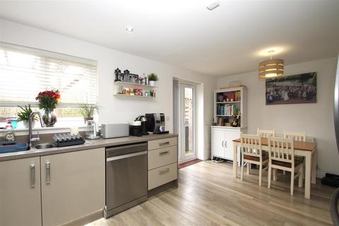 22 Moat Lane, Lower Upnor, Rochester, ME2 4GP