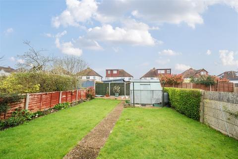 3 bedroom semi-detached house for sale - Byrefield Road, Guildford