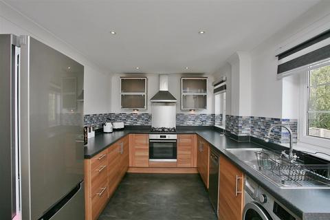 2 bedroom apartment to rent - Bowood Court Oxford Road, Kidlington