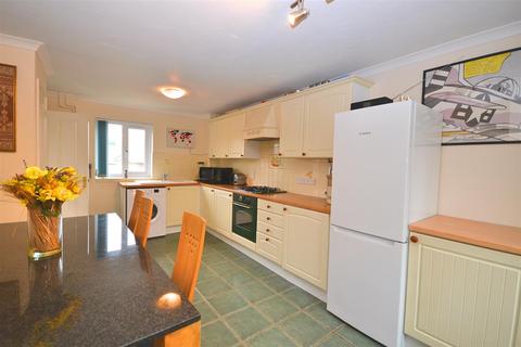 3 bedroom detached house for sale - The Green, Stratton, Dorchester