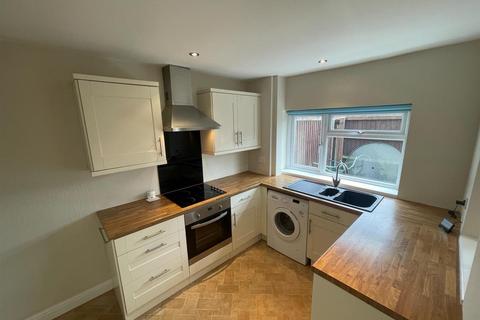 2 bedroom semi-detached house to rent - Greenhill, Evesham