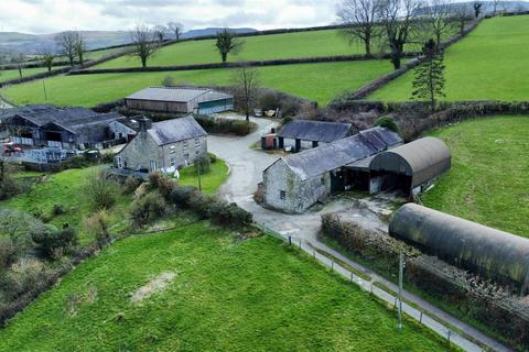 4 bedroom property with land for sale, Teifi Valley, Llanybydder